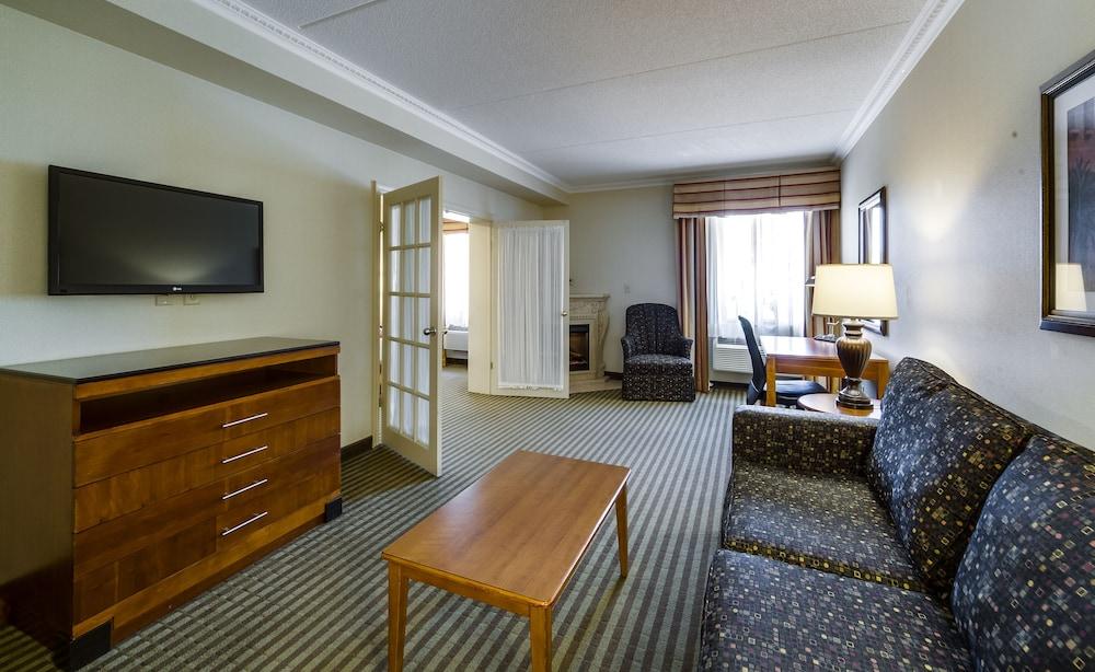 Monte Carlo Inn Barrie Esterno foto