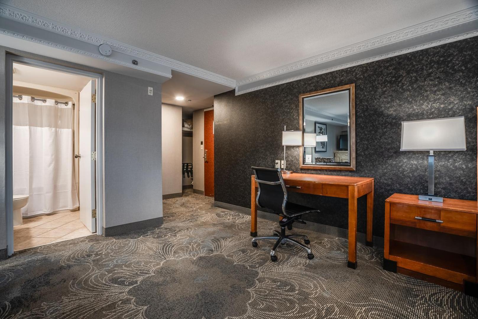 Monte Carlo Inn Barrie Esterno foto