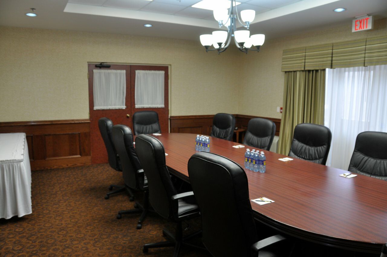 Monte Carlo Inn Barrie Esterno foto