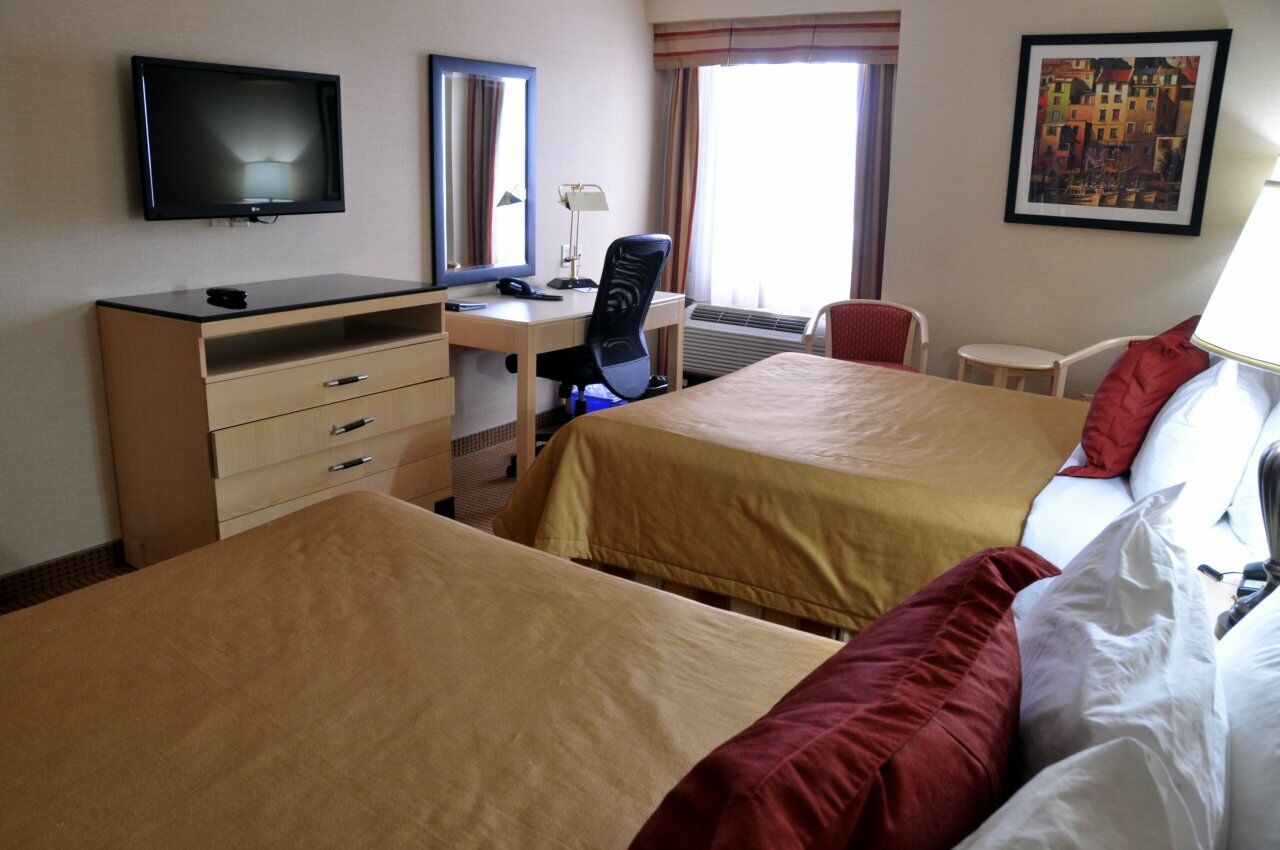 Monte Carlo Inn Barrie Esterno foto